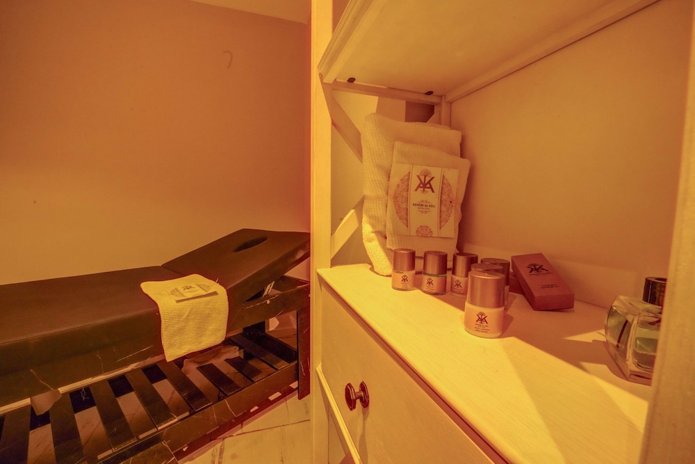 Kerem ile Asli Butik Otel 28/50