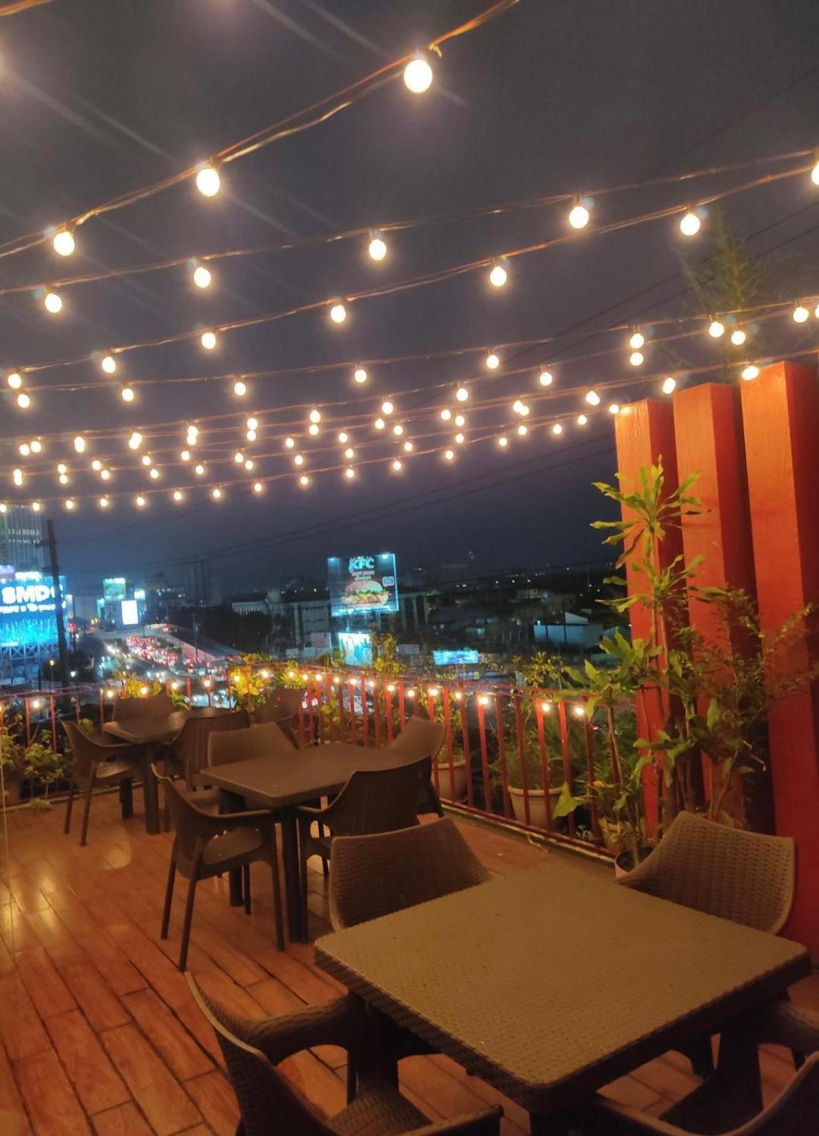 MySpace Hotel BGC 54/71