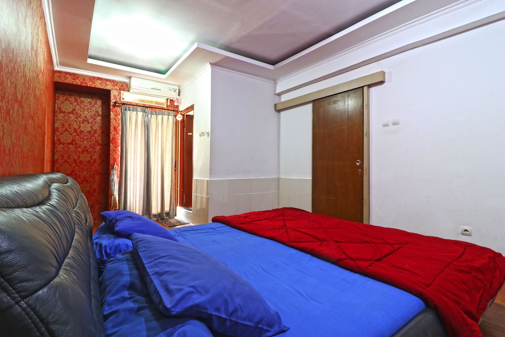 Inkubus Gateway Apartment Ahmad Yani by ZUZU 7/24