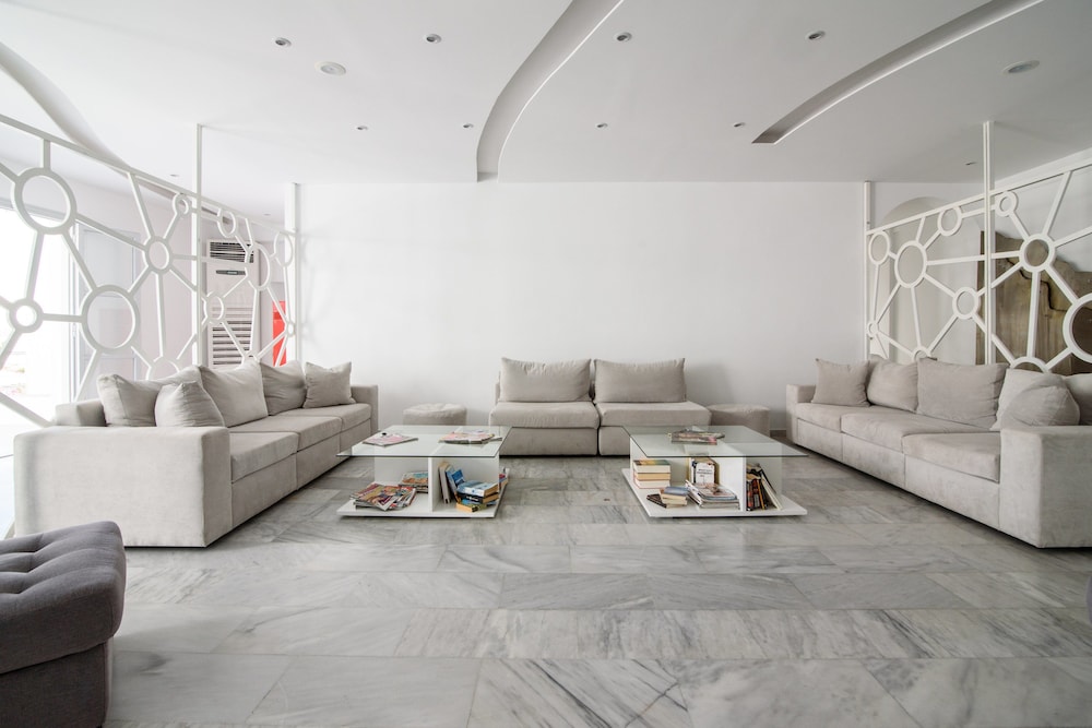Rk Beach Hotel 39/52