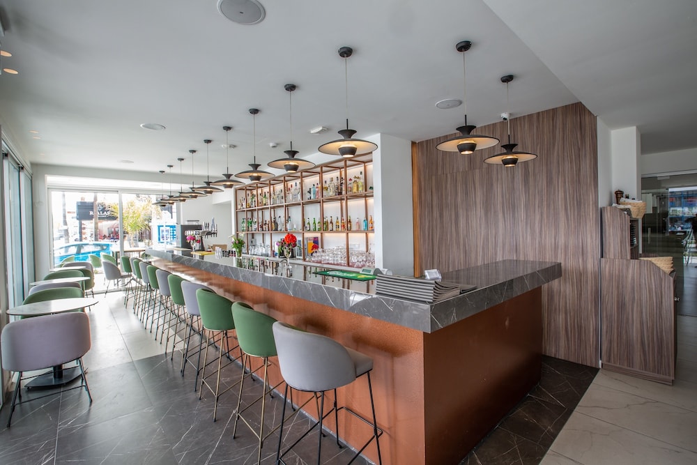 Anthea Hotel Apartments 43/60