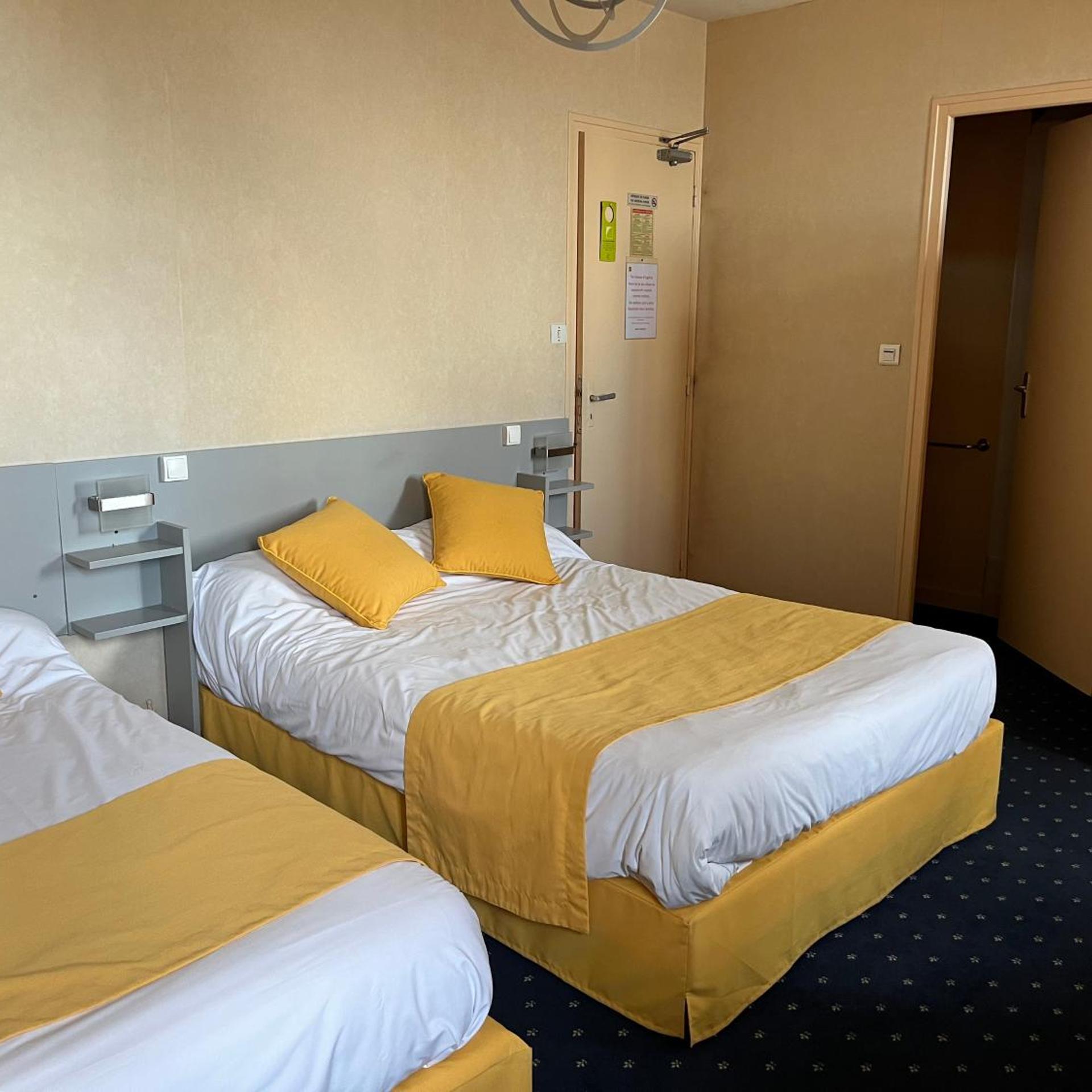 Logis de la Barque (ex Hotel De La Barque) 9/42