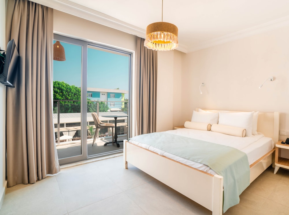 Victoria Princess Hotel Side - Adults Only 14/50