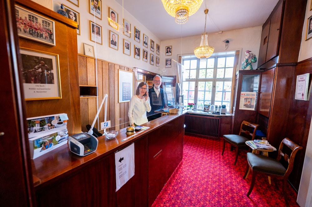 Palads Hotel 41/48