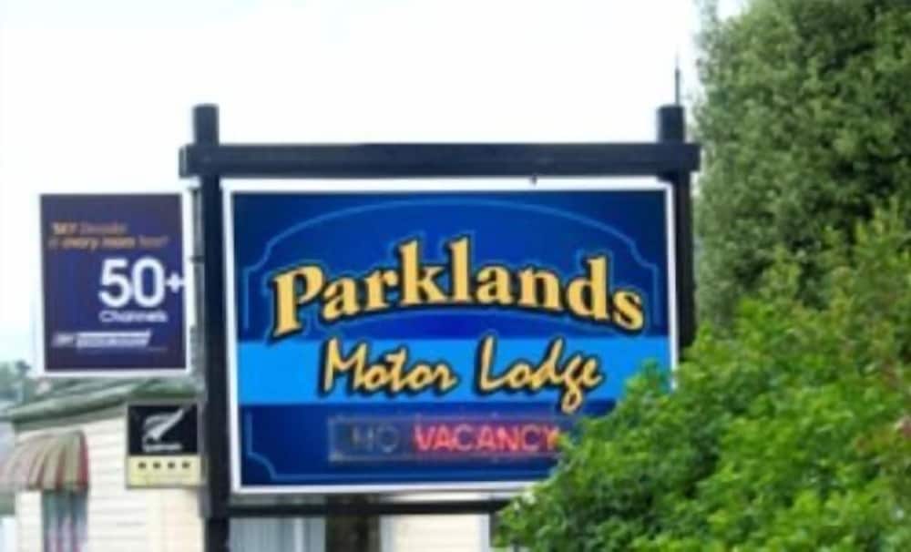 Parklands Motor Lodge 4/65