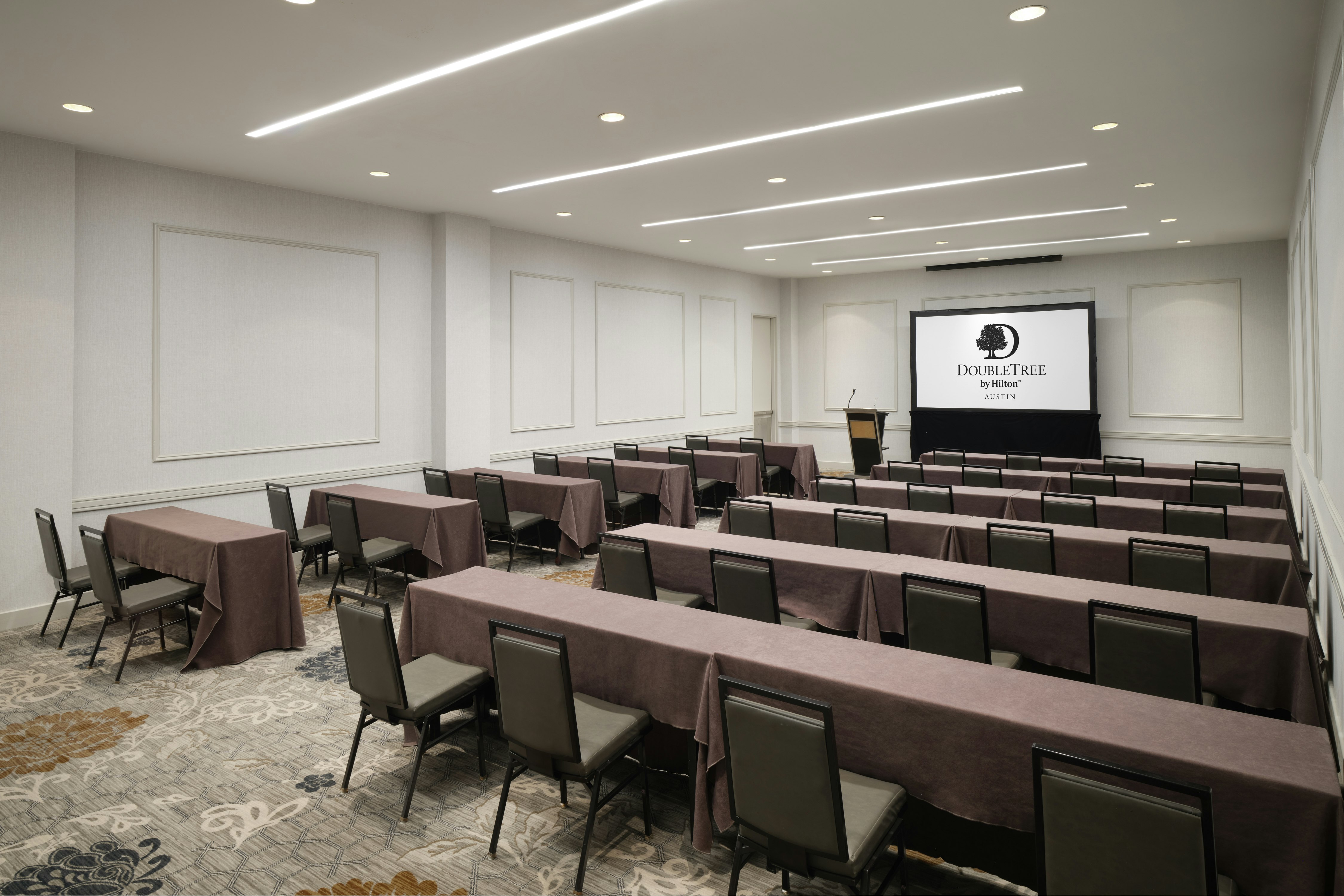 Doubletree By Hilton Austin 50/60