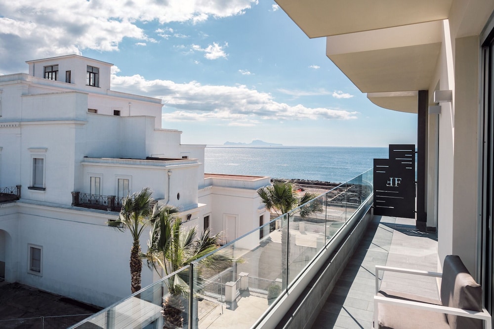 Hotel & Resort Tre Fontane Luxury 48/50