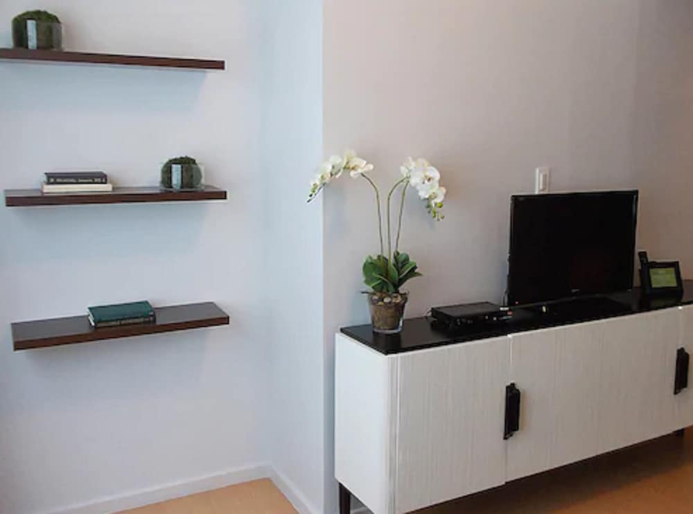 Avant Serviced Suites 5/52