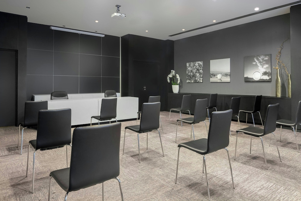 Ac Hotel Pisa By Marriott 50/62