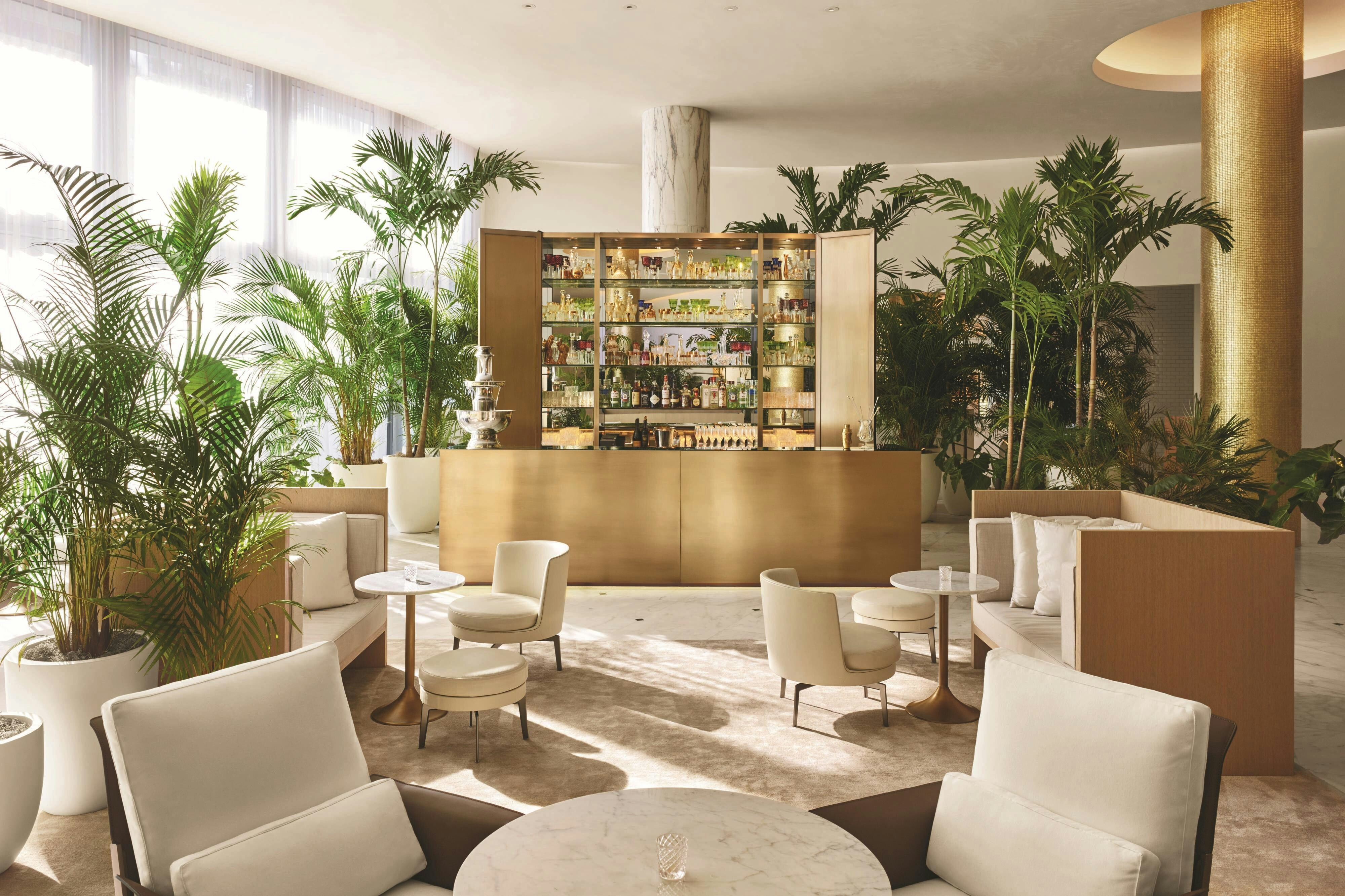 The Miami Beach Edition 20/32