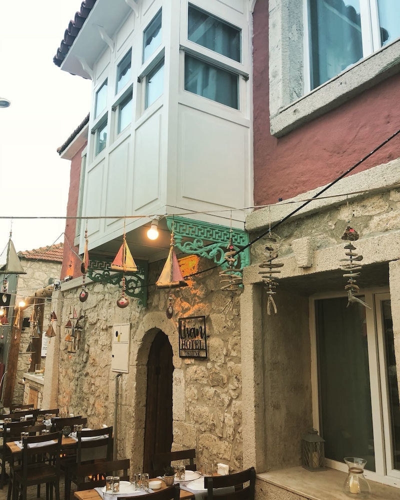 Livan Hotel Deluxe 2/57