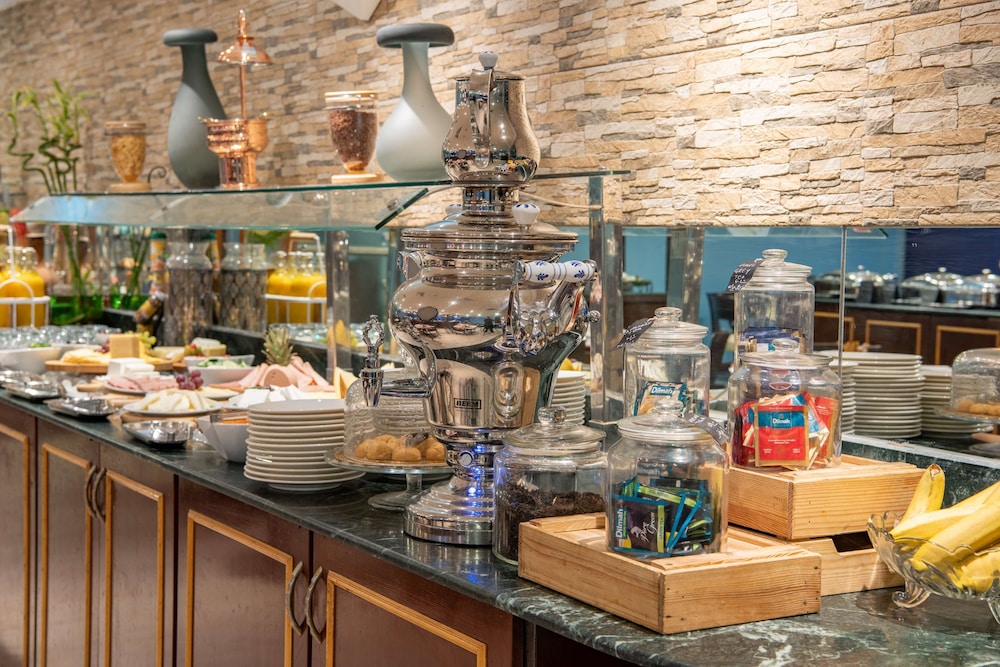 Radisson Blu Hotel Yanbu 32/58