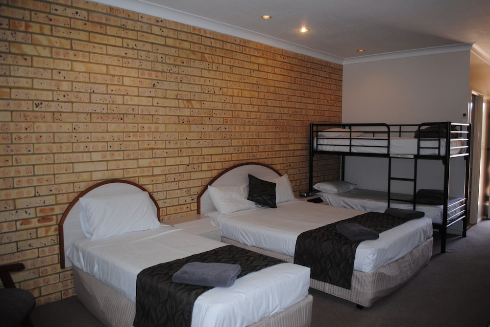 Albert Park Motor Inn 38/63