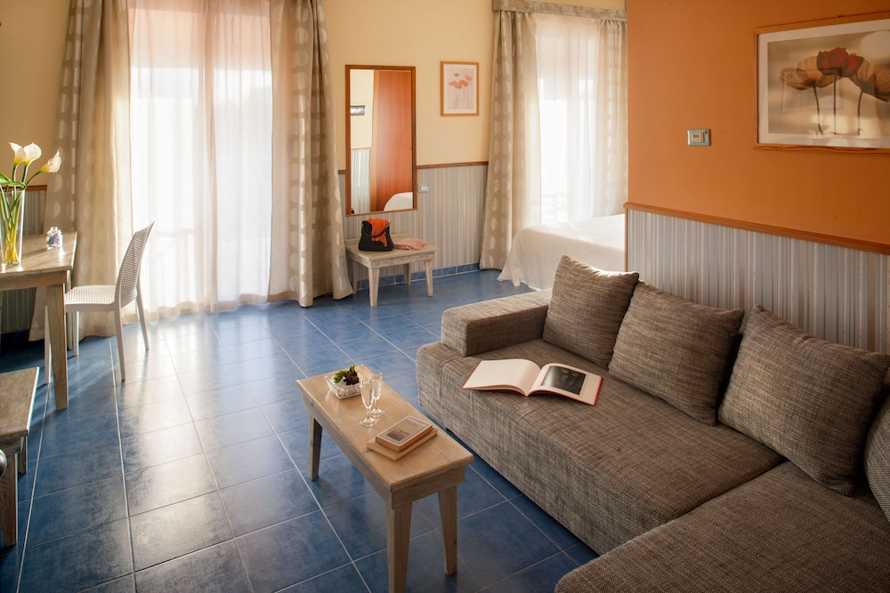 Ostia Antica Park Hotel 44/79