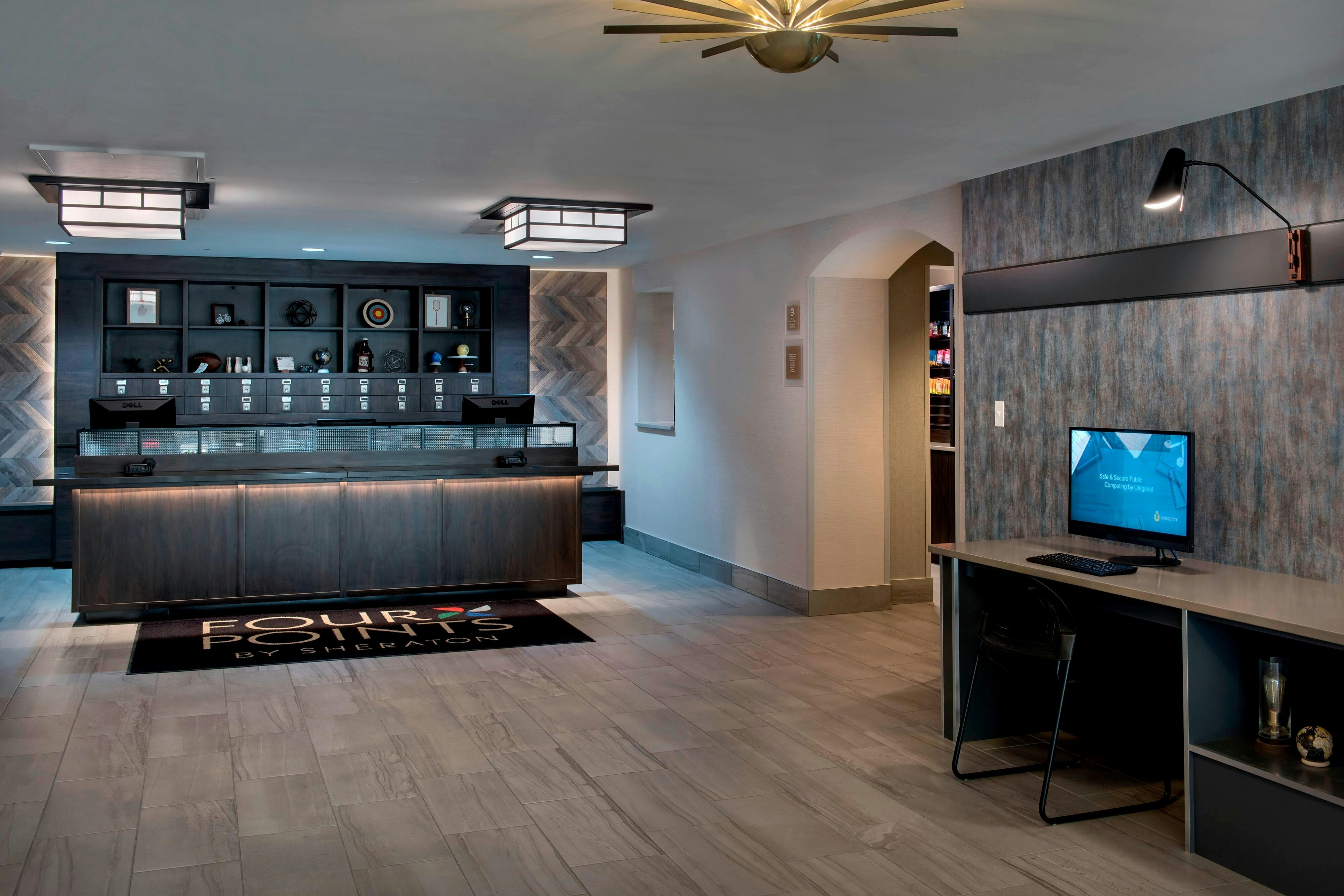 Lobby at Four Points by Sheraton Philadelphia Northeast, PHILADELPHIA - PA