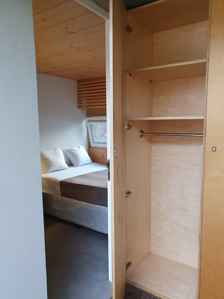 Liv Inn Guest House 43/46