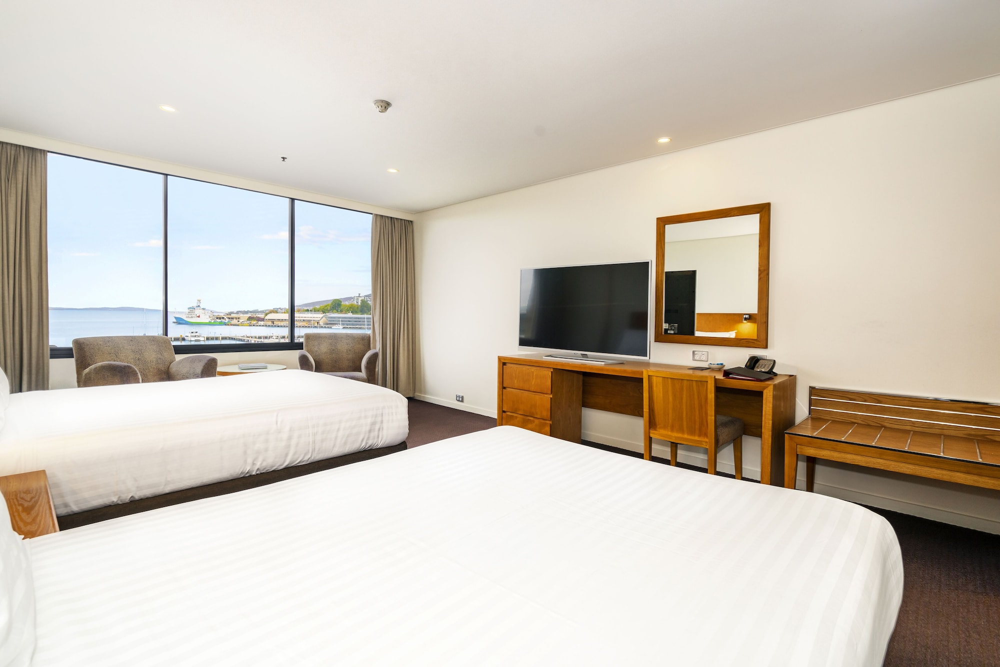 Standard Harbour View Twin