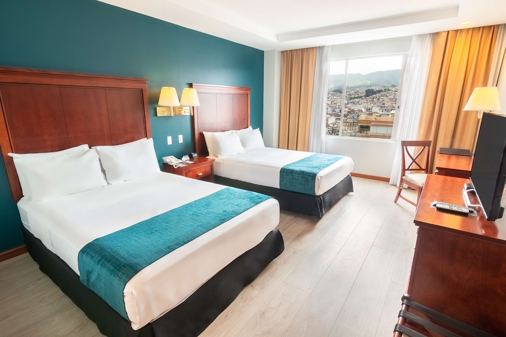 Sonesta Hotel Loja 13/70