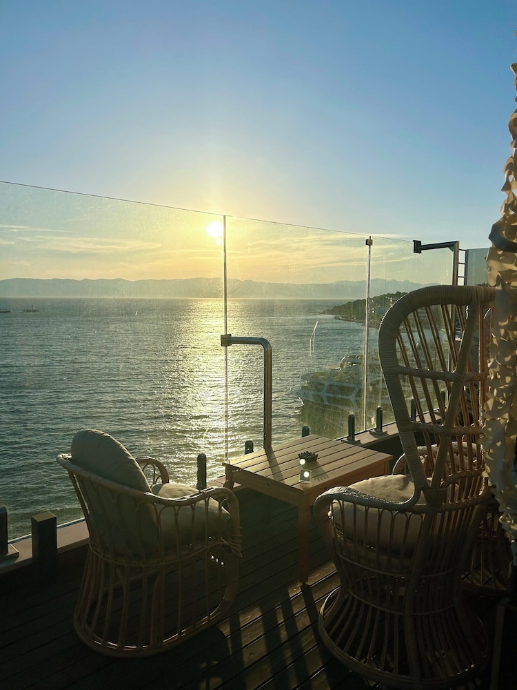 Ertan Hotel Cesme 54/63
