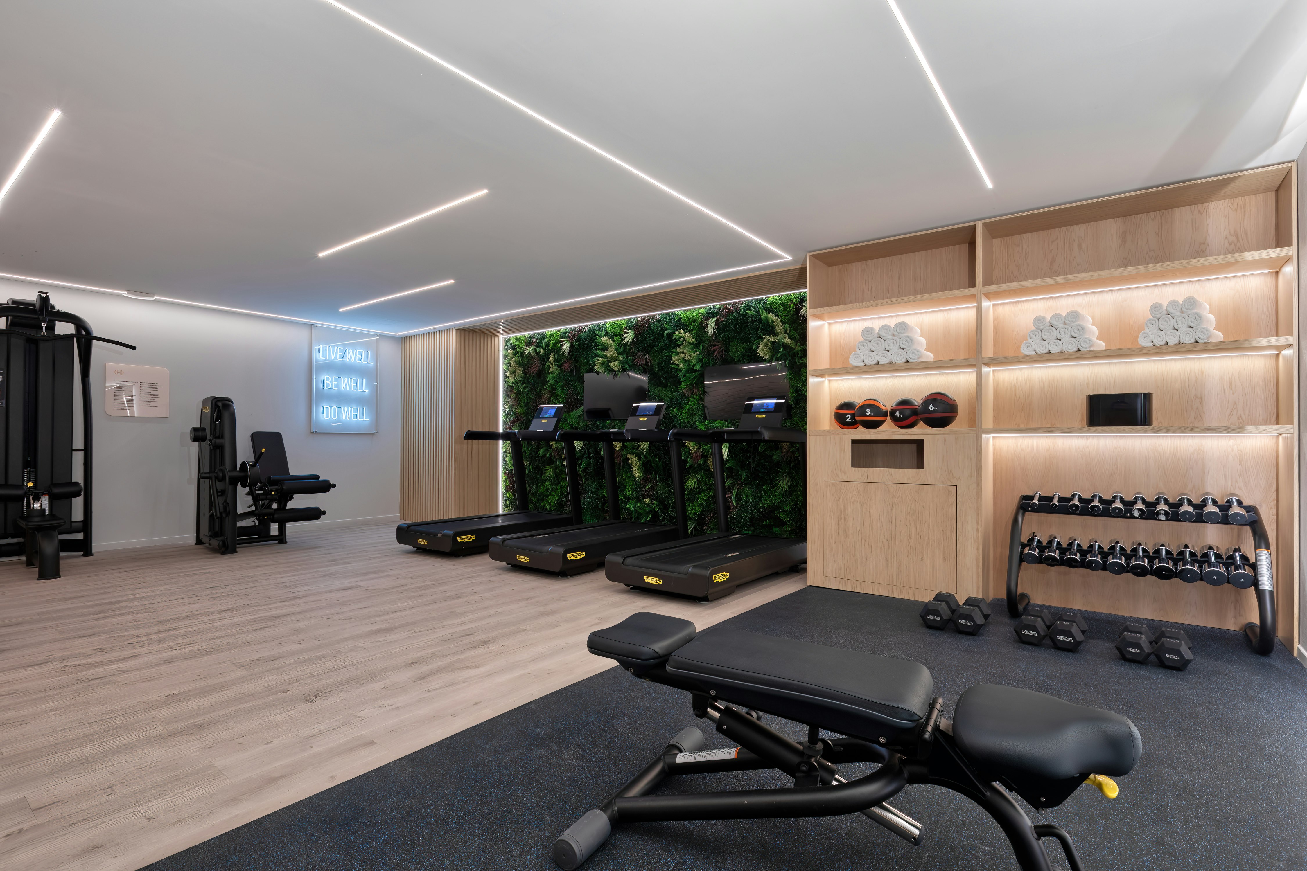 Hilton Garden Inn Athens Syggrou Avenue 38/69