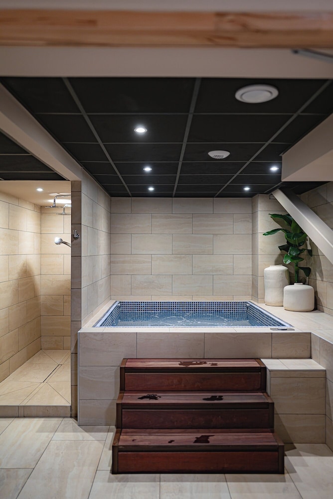 Keystone Hotel & Spa Lyon - Handwritten Collection 23/38