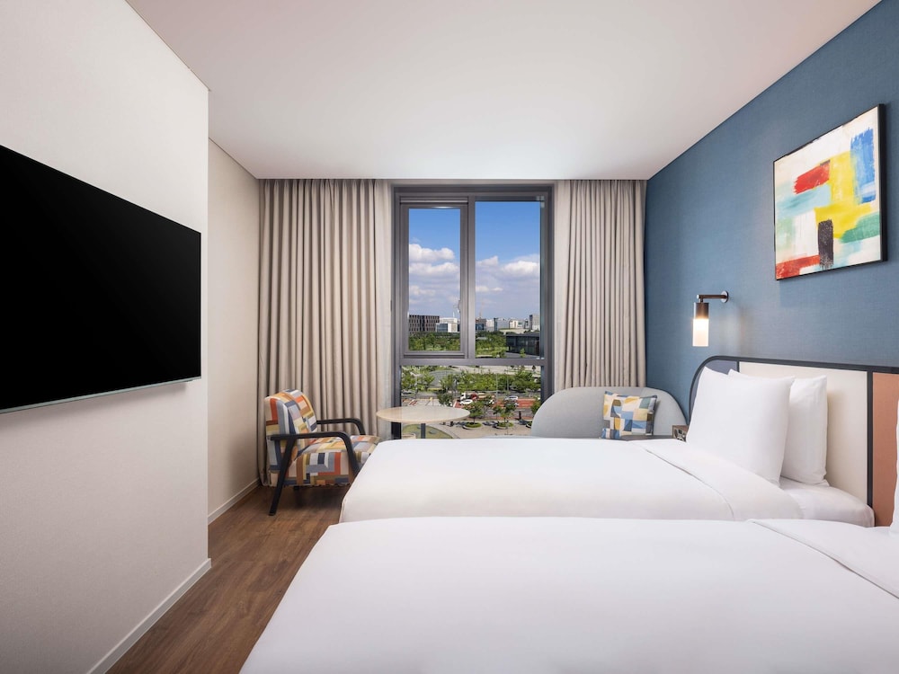 SUPERIOR, TWIN BEDS