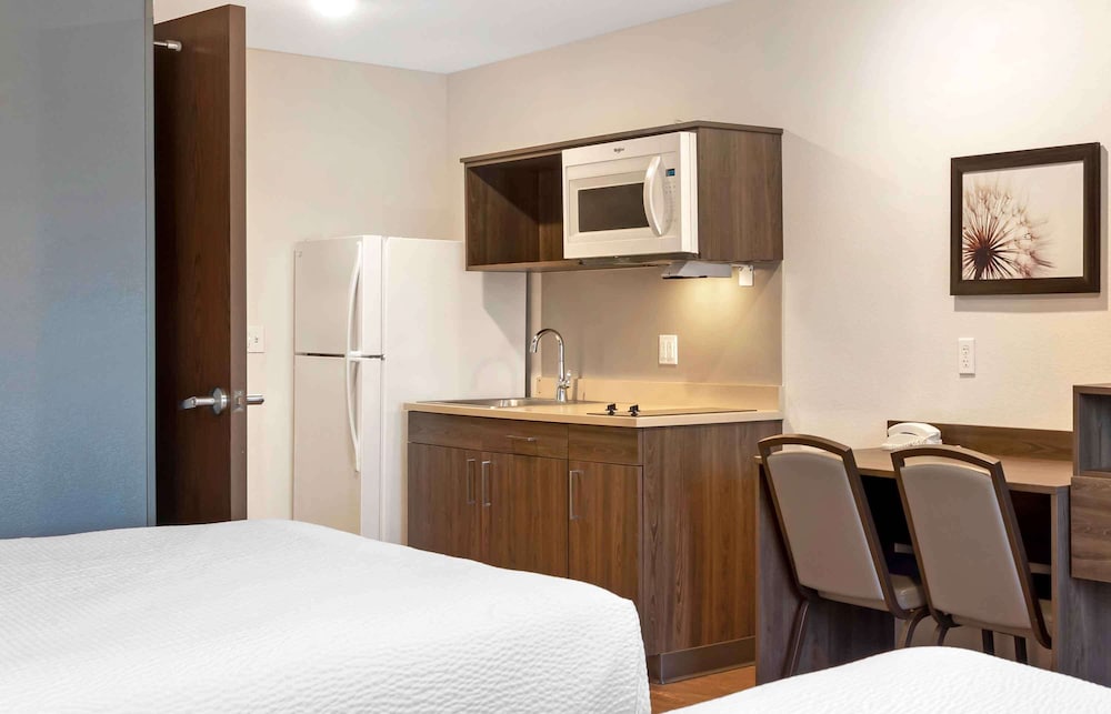 Woodspring Suites Riverside Norco 29/49