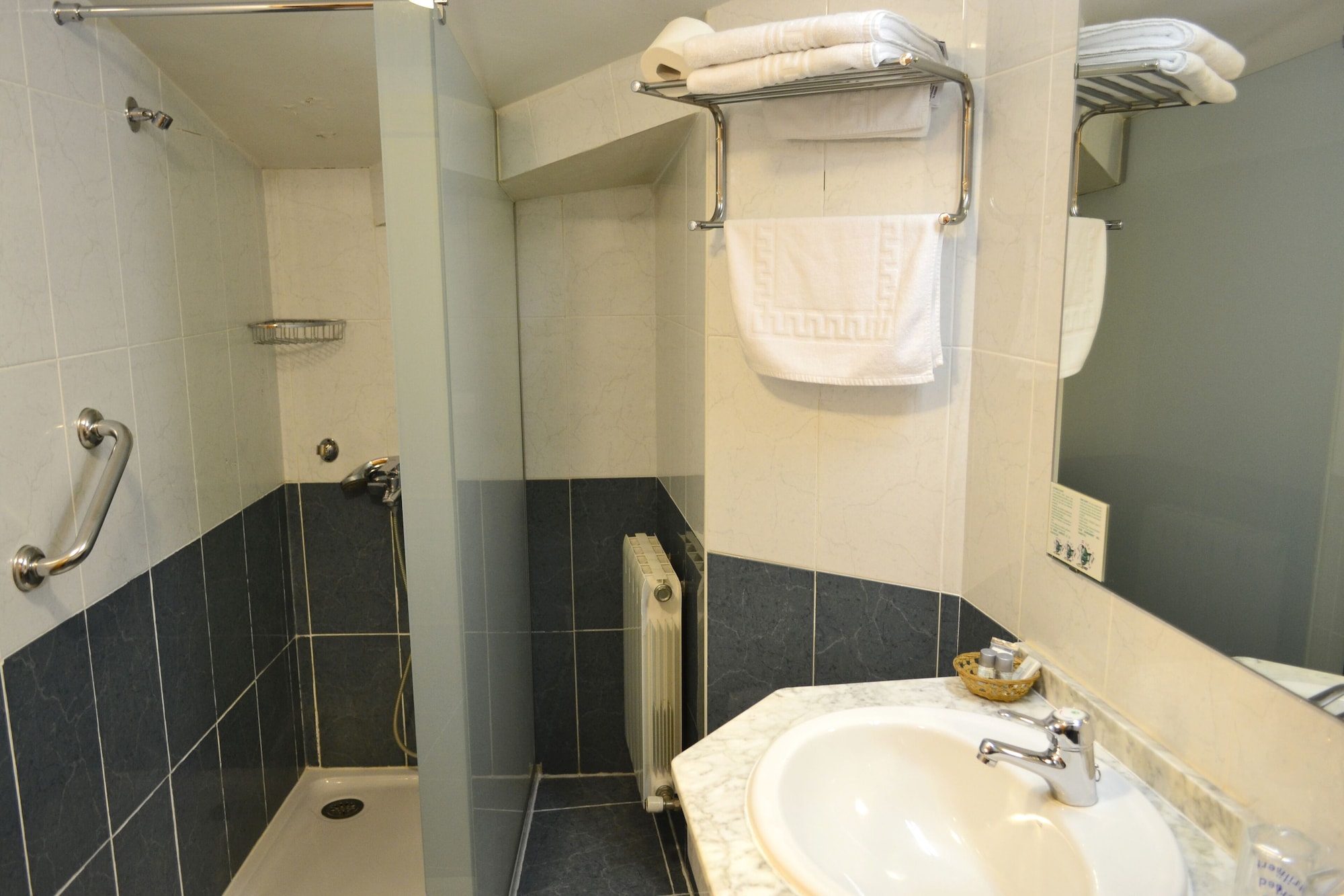 غرفة بسرير مزدوج، Hotel Maria de Molina 7/7