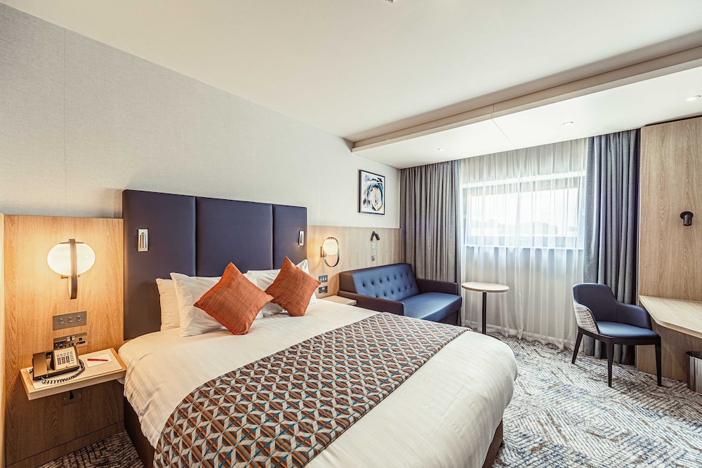 Crowne Plaza Reading East, An IHG hotel 9/49