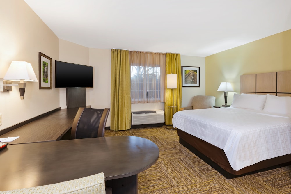 Candlewood Suites Huntersville Lake Norman Area 15/69