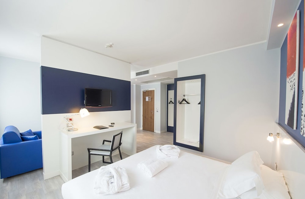 Neo Hotel 14/75