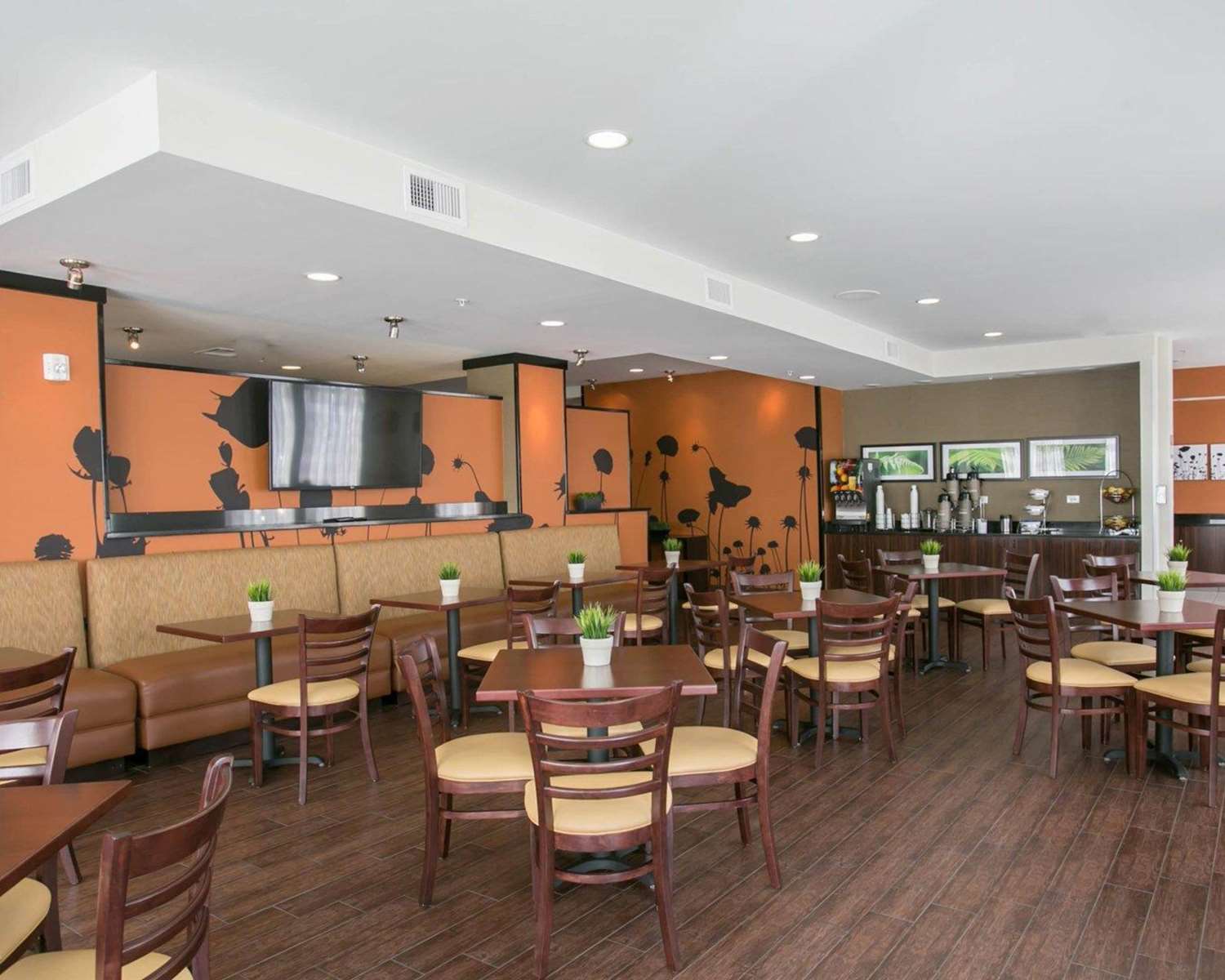 restaurant cafeteria