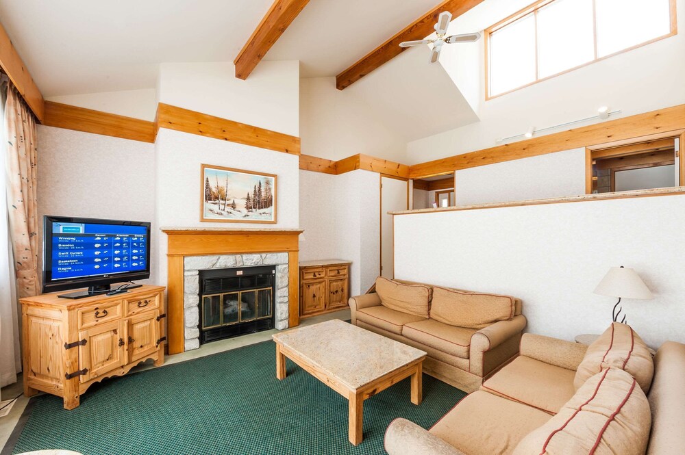 Pinestone Resort & Conference Centre 36/61