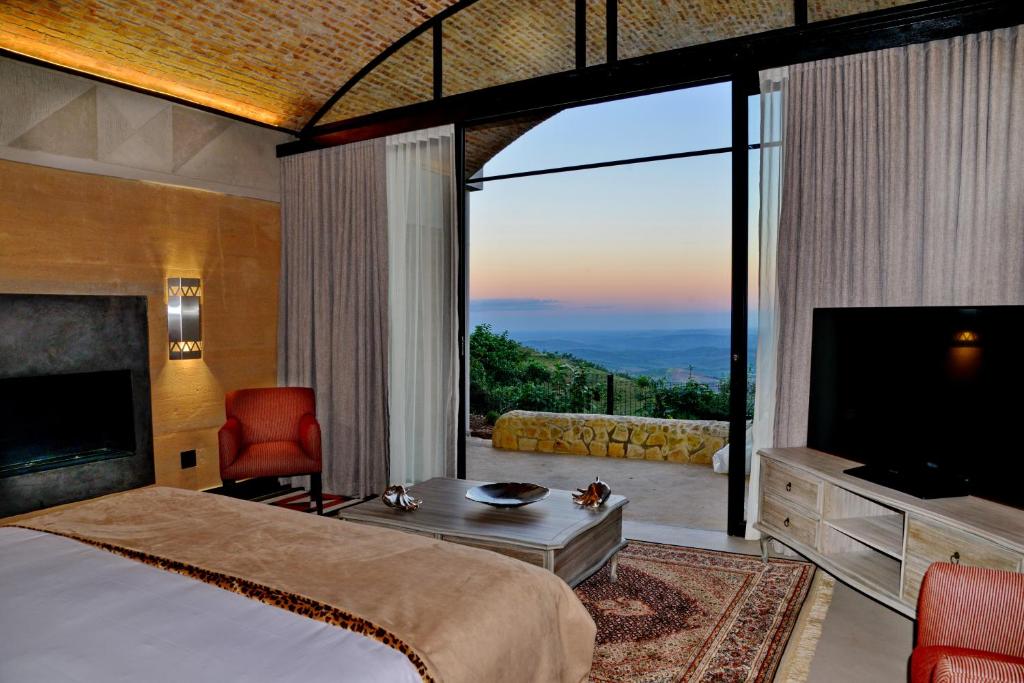 Classic, Luxury, King Bed