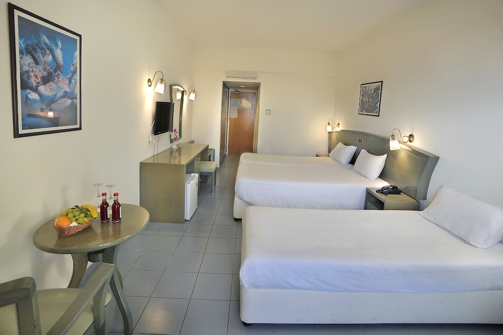 Nissiana Hotel 9/50