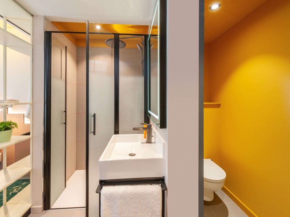 غرفة قياسية مزدوجة، Ibis Styles Zurich City Center 5/8