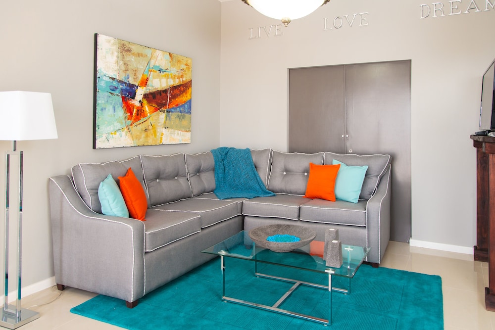 Skyview Manor Guest Apartments 19/50
