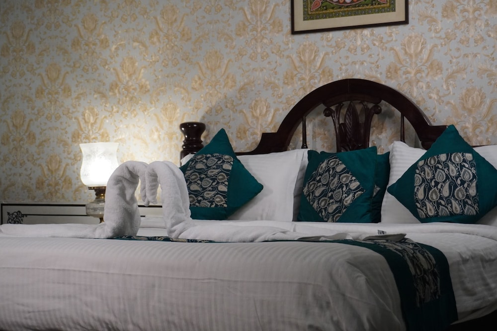 Khandela Haveli A Heritage Boutique Hotel 24/47