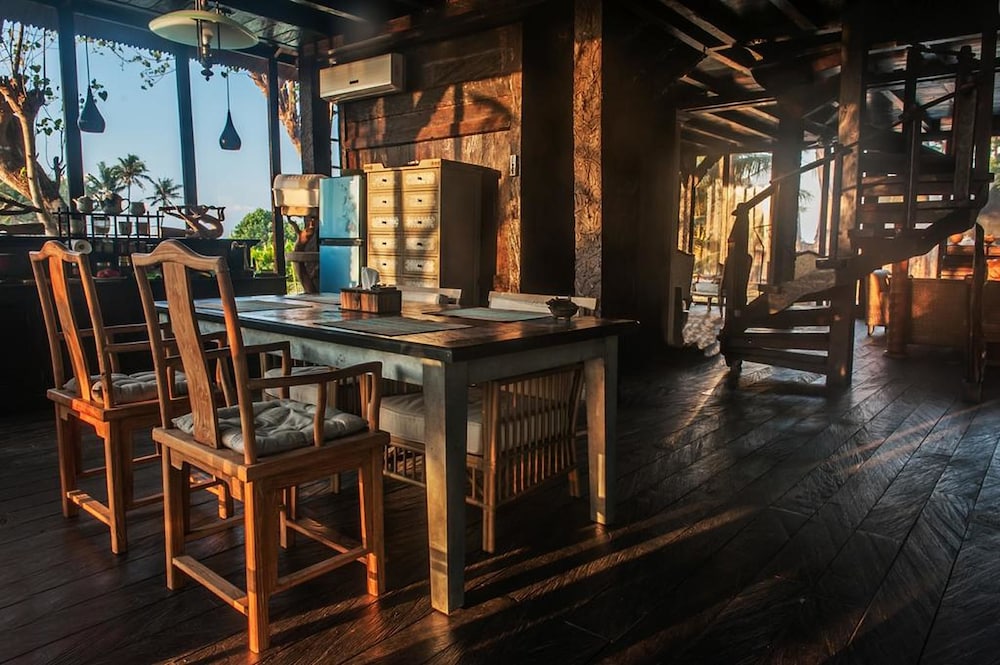 Most Exotic Beachfront Villa Keong 51/67