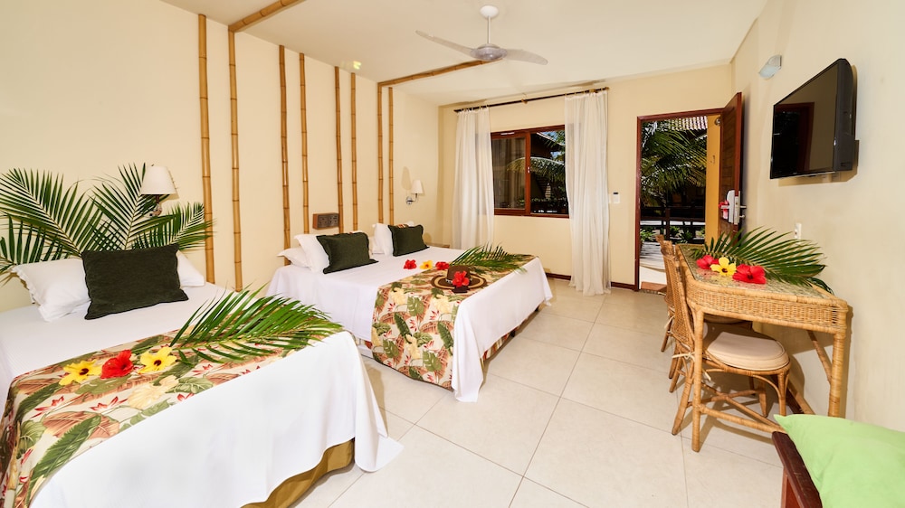 CHALET, GARDEN VIEW