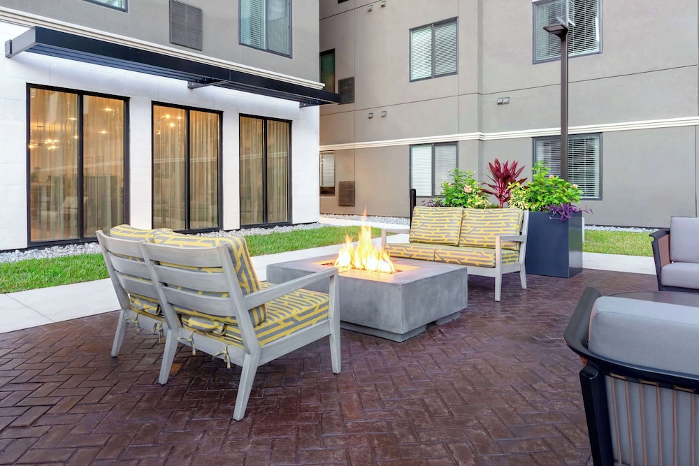 WaterWalk Extended Stay by Wyndham Jacksonville Deerwood Pk 30/56