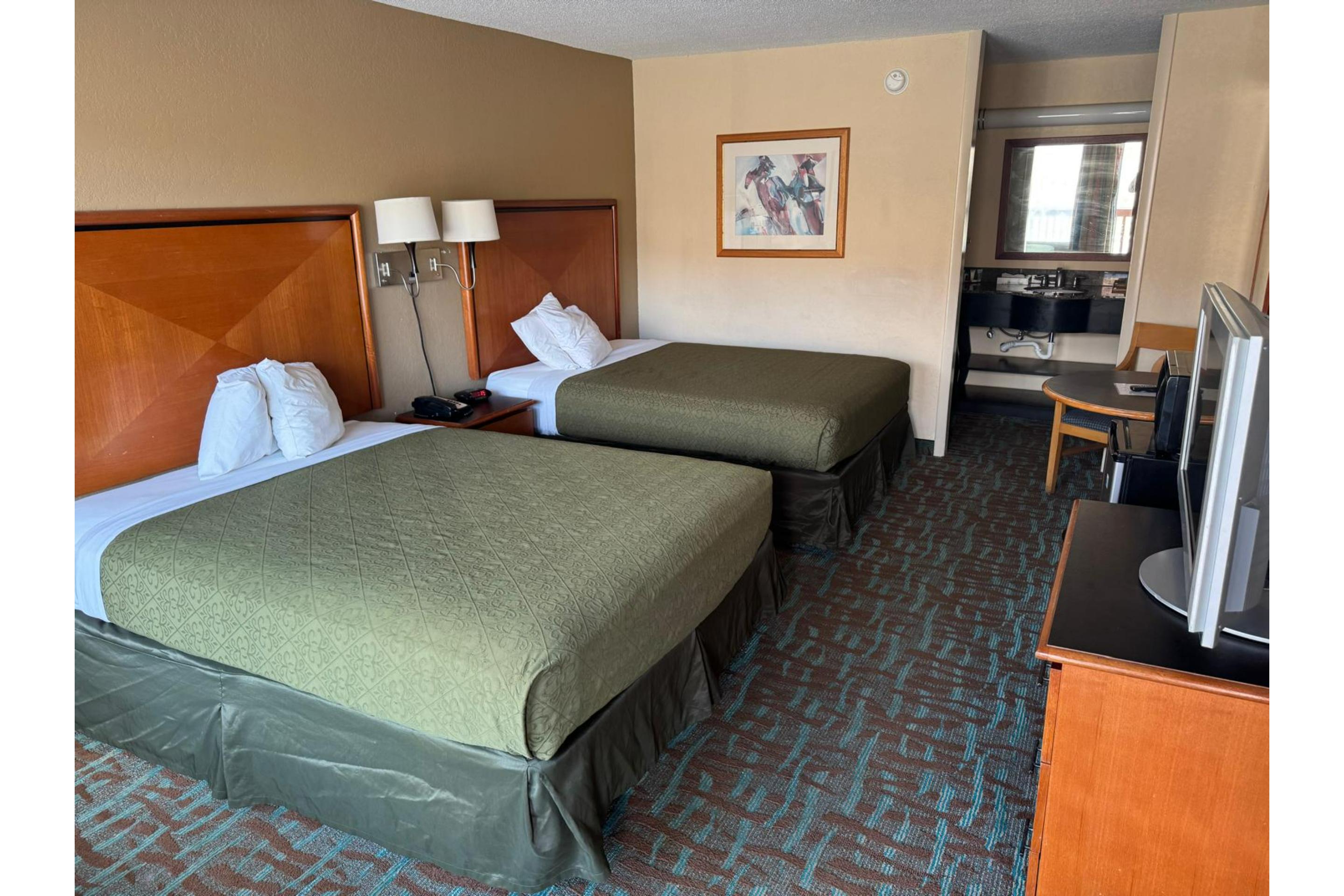 Room, 2 Queen Beds, Smoking