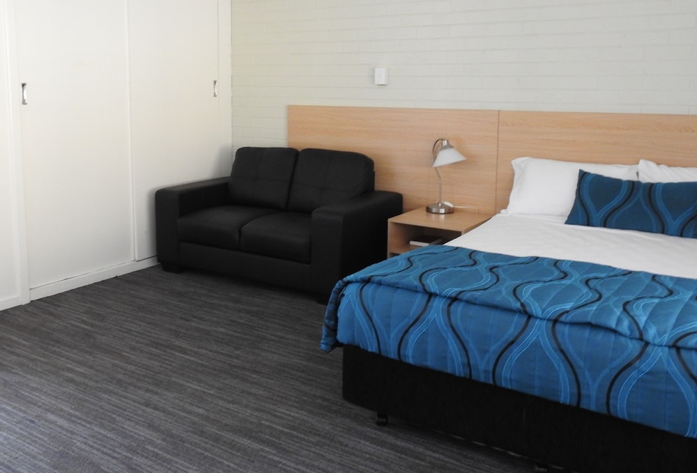 URANGAN MOTOR INN 18/31