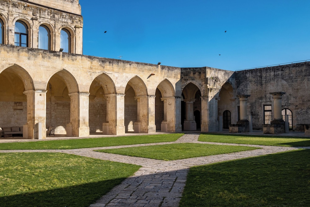 Chiostro Dei Domenicani 46/49