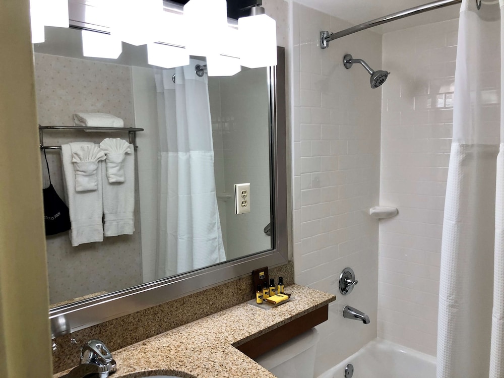 Best Western Plus Grosvenor Airport Hotel 17/48