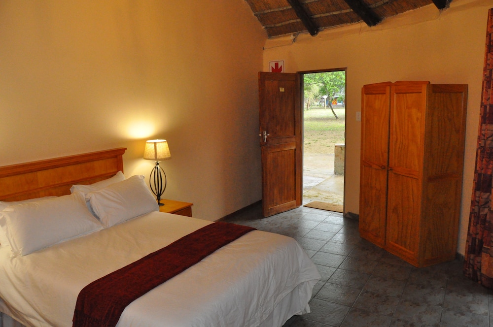 Gooderson Dumazulu Lodge and Traditional Village 4/50