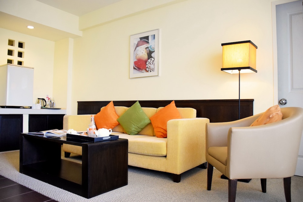The Color Living Hotel Suvarnabhumi 26/34