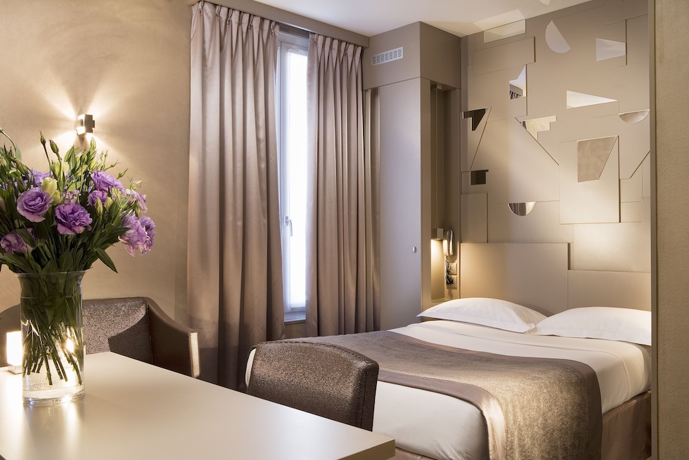 Hotel A La Villa Des Artistes 33/72