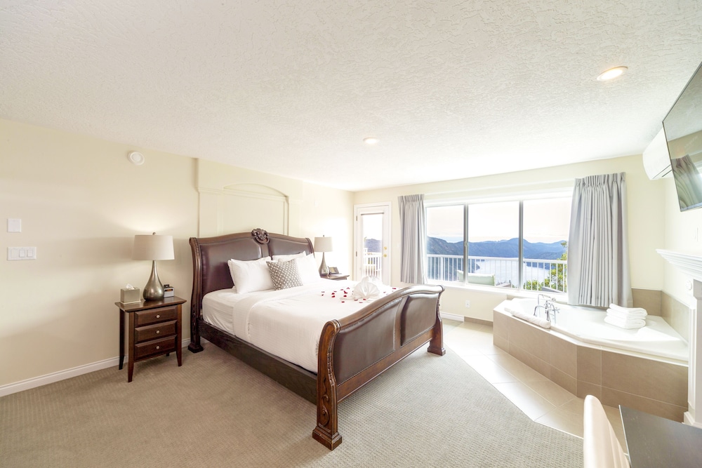 Villa Eyrie Resort 11/44