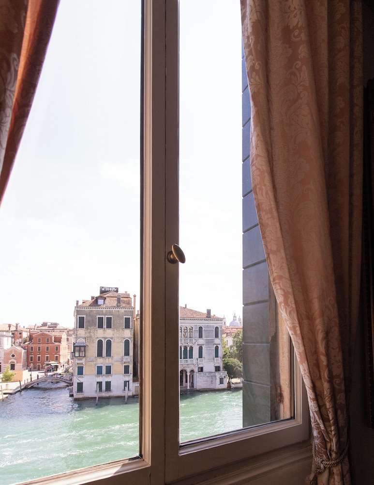 Palazzetto Pisani Boutique Resort 70/75